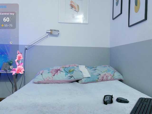 horny18girl live cam on BongaCams