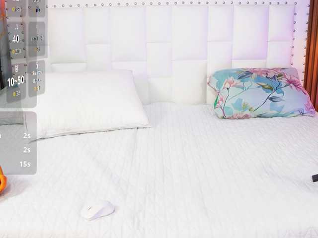 horny18girl live cam on BongaCams