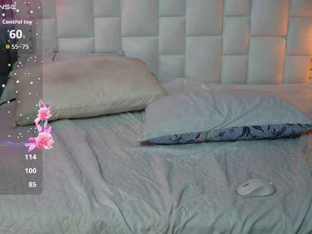 horny18girl live cam on BongaCams
