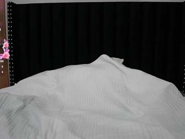 horny18girl live cam on BongaCams