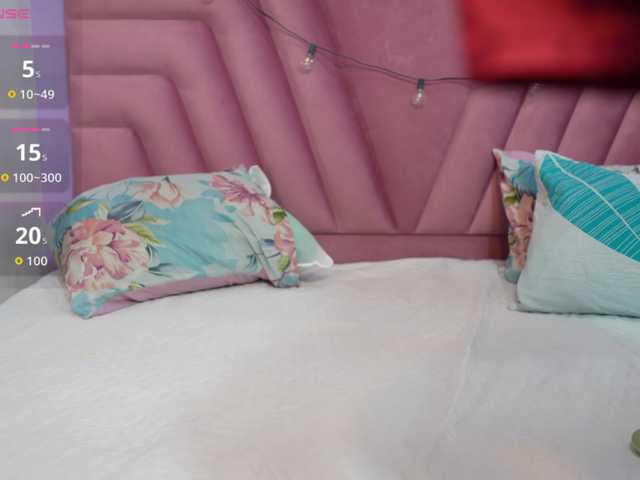 horny18girl live cam on BongaCams
