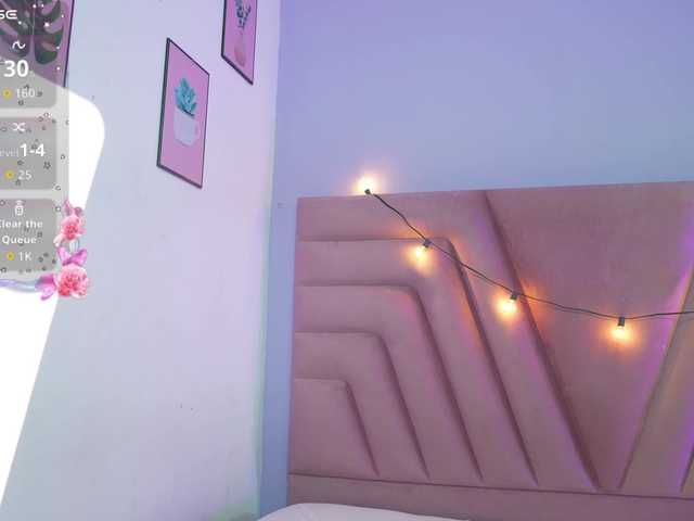 horny18girl live cam on BongaCams