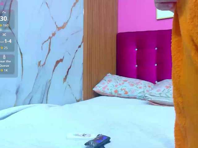 horny18girl live cam on BongaCams
