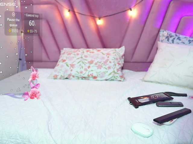 horny18girl live cam on BongaCams
