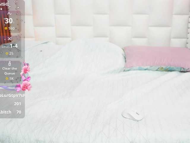 horny18girl live cam on BongaCams