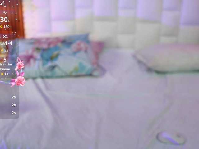 horny18girl live cam on BongaCams