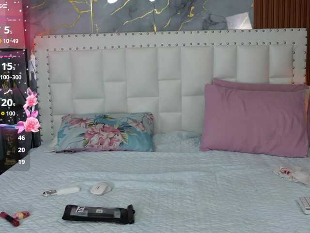 horny18girl live cam on BongaCams