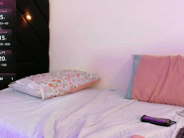 horny18girl live cam on BongaCams
