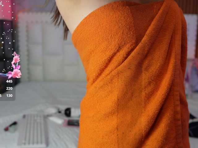 horny18girl live cam on BongaCams