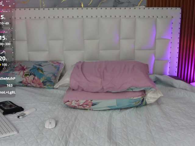 horny18girl live cam on BongaCams