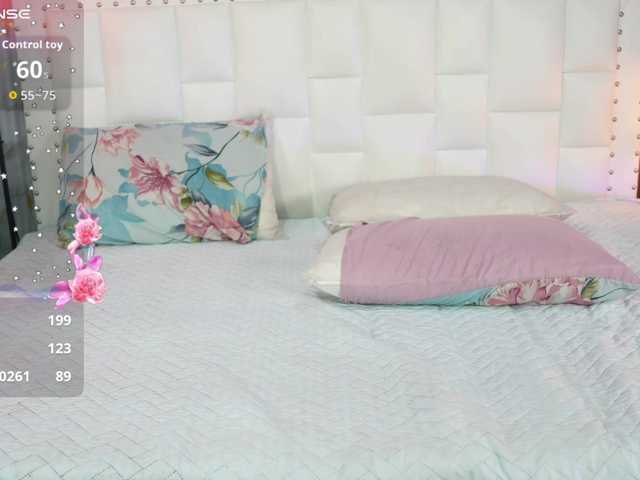 horny18girl live cam on BongaCams