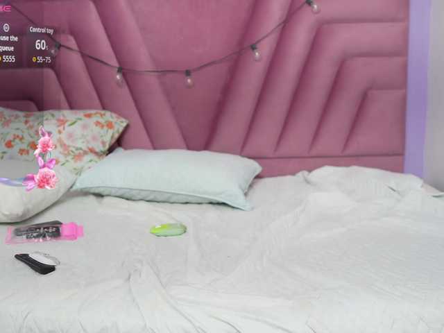 horny18girl live cam on BongaCams