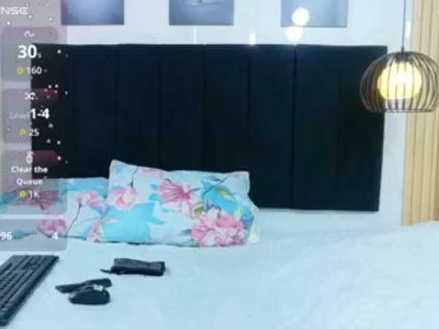 horny18girl live cam on BongaCams