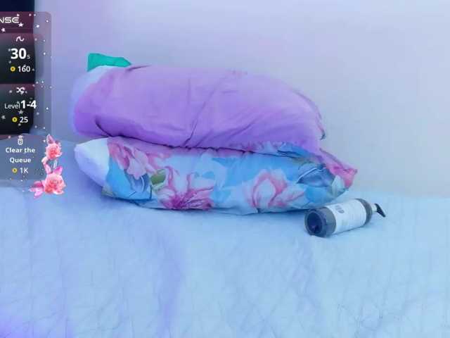 horny18girl live cam on BongaCams