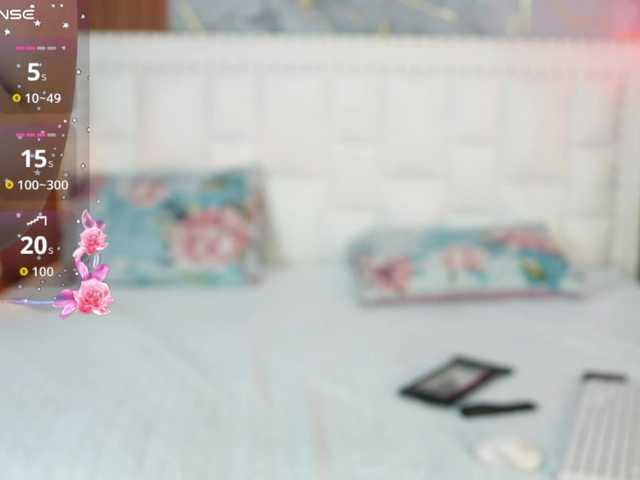 horny18girl live cam on BongaCams