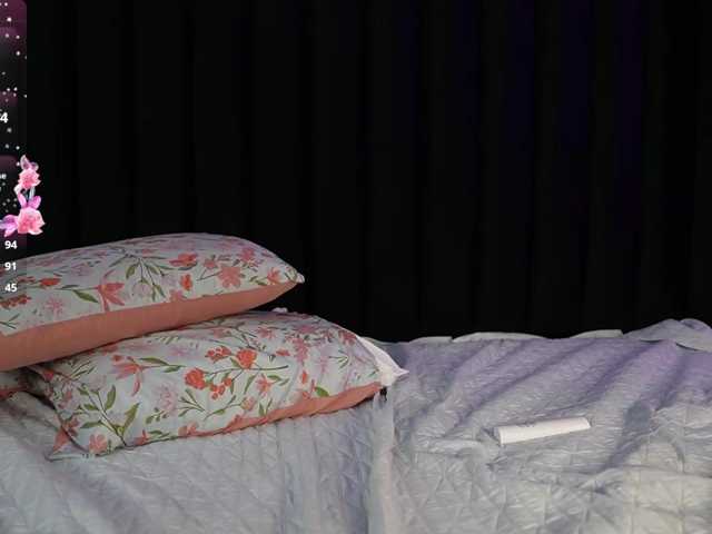 horny18girl live cam on BongaCams
