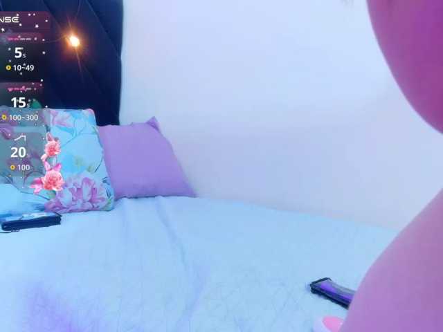 horny18girl live cam on BongaCams