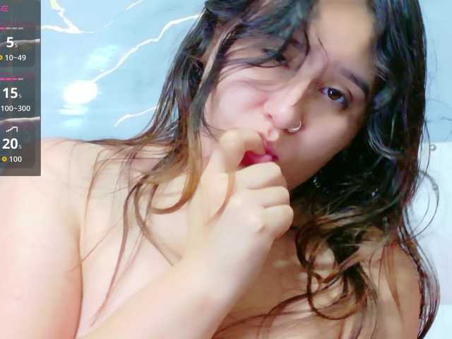 horny18girl's BongaCams show and profile