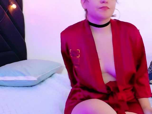 horny18girl live cam on BongaCams