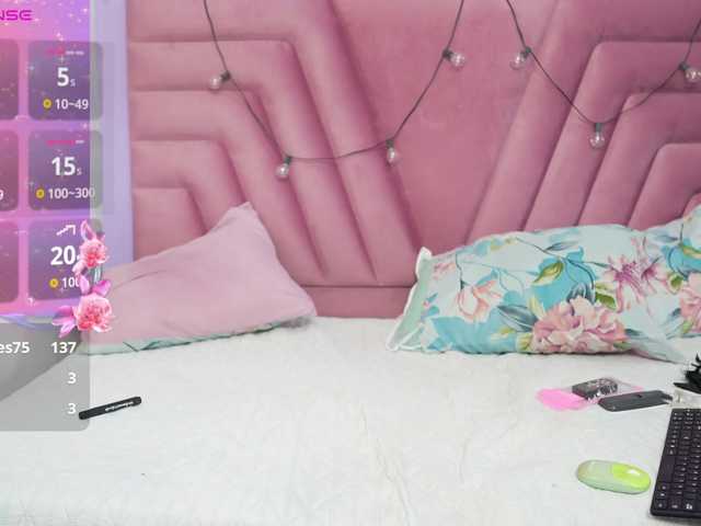 horny18girl live cam on BongaCams