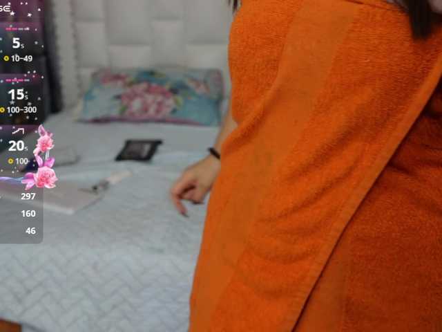 horny18girl live cam on BongaCams
