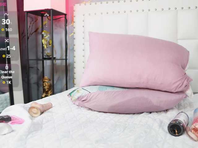 horny18girl live cam on BongaCams