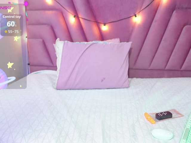 horny18girl live cam on BongaCams