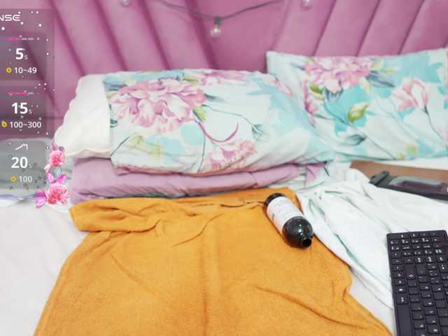 horny18girl live cam on BongaCams