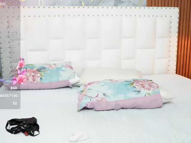 horny18girl live cam on BongaCams