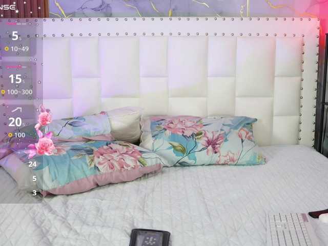 horny18girl live cam on BongaCams