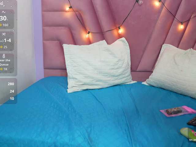 horny18girl live cam on BongaCams