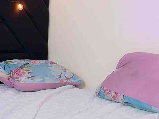 horny18girl webcam