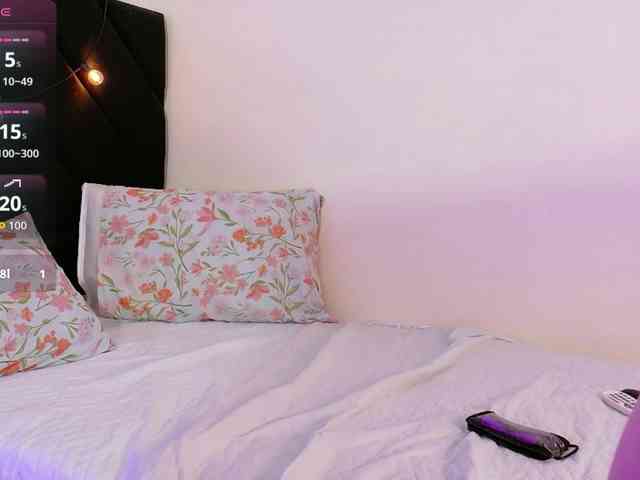 horny18girl webcam