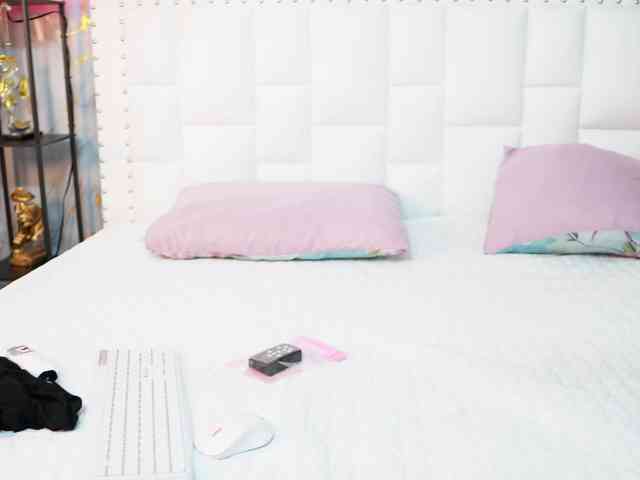horny18girl webcam