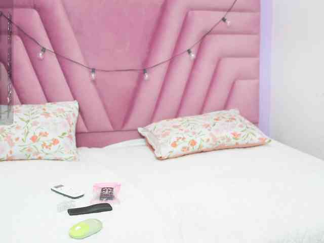 horny18girl webcam