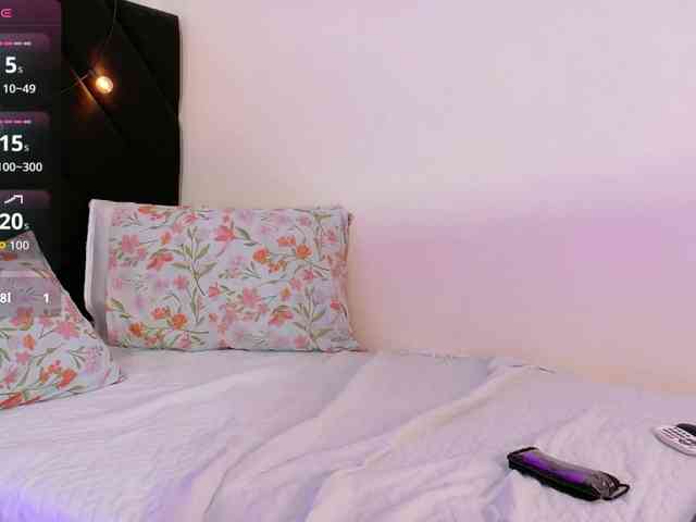 horny18girl webcam