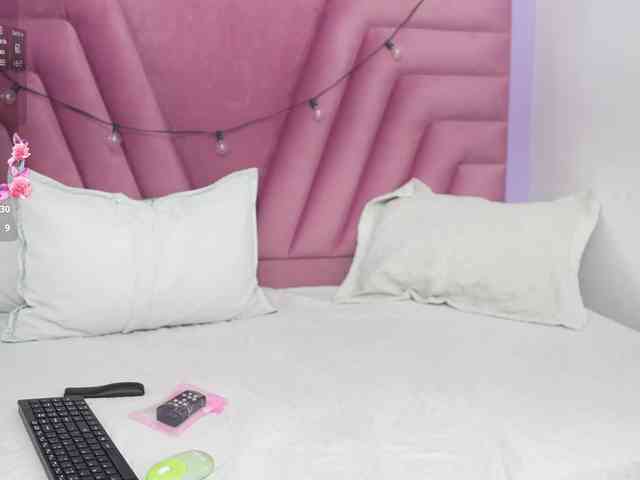 horny18girl webcam