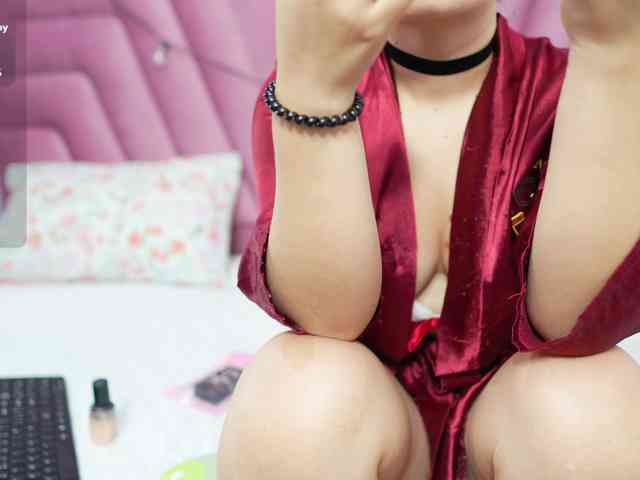 horny18girl webcam