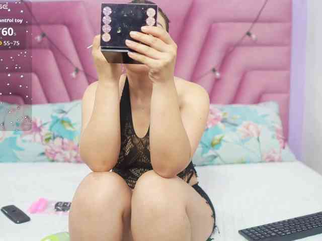 horny18girl webcam