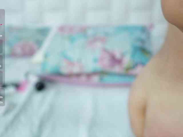 Model: horny18girl