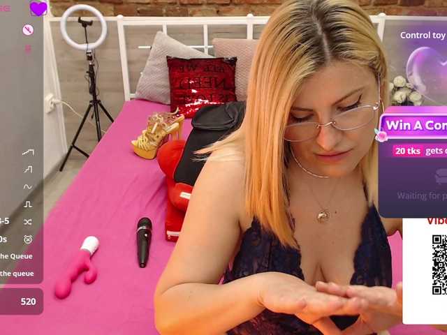 AmyAmandaX's BongaCams show and profile