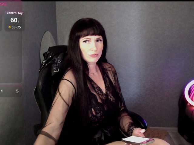 LindaElosiMilf live webcam show