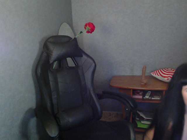 LindaElosiMilf's BongaCams show and profile