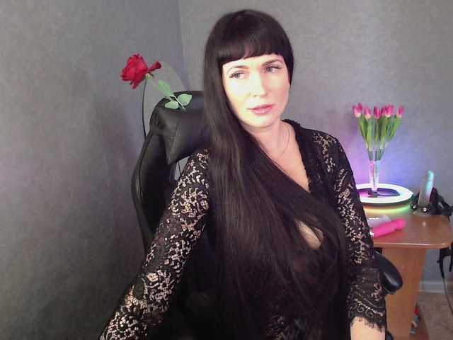 LindaElosiMilf live cam on BongaCams