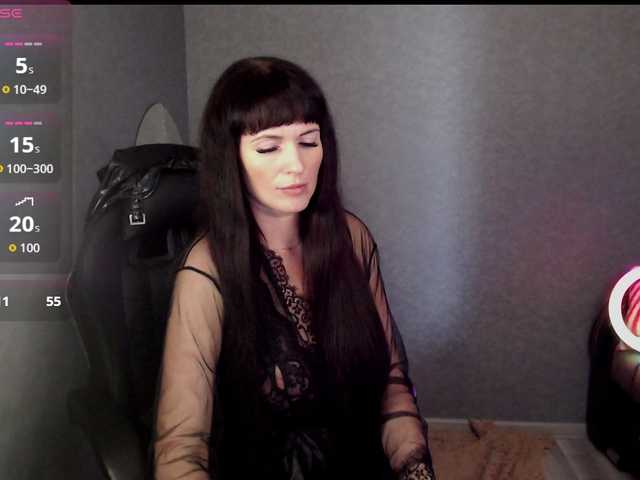 LindaElosiMilf live webcam show