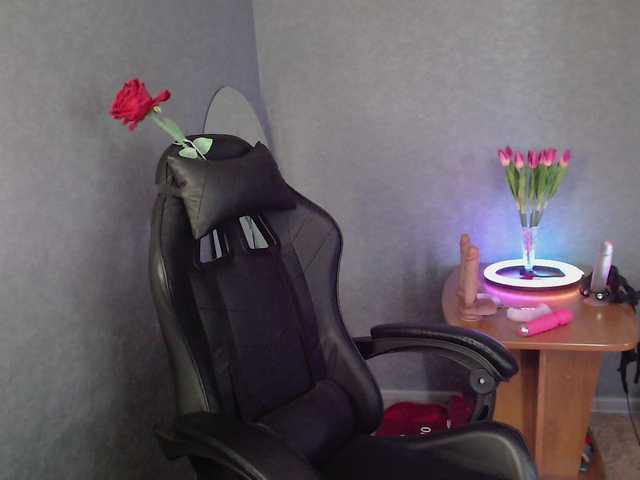 LindaElosiMilf live cam on BongaCams