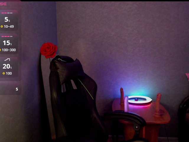 LindaElosiMilf live cam on BongaCams