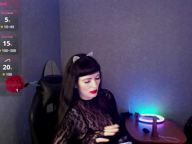 LindaElosiMilf live cam on BongaCams