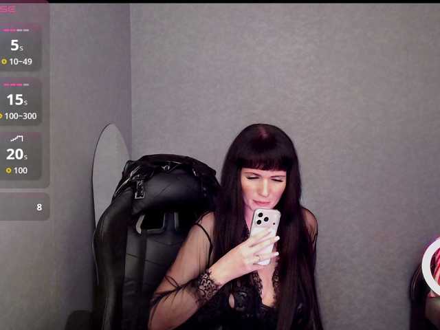 LindaElosiMilf live webcam show