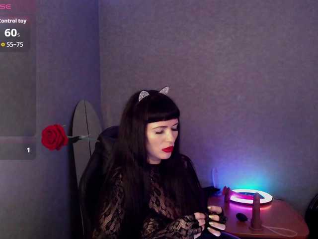 LindaElosiMilf live cam on BongaCams